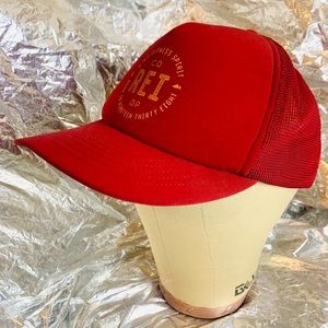 rei running hat